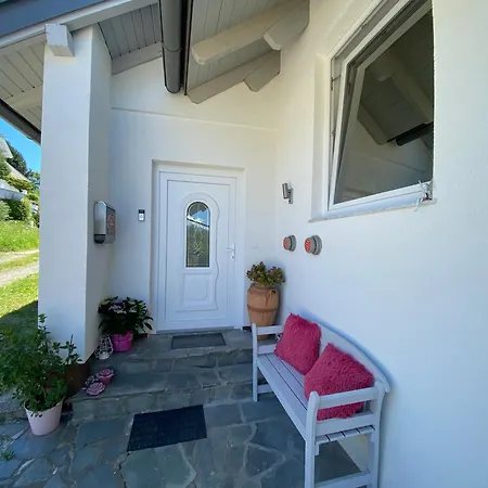 Apartments Let Me In Portschach am Woerthersee Exterior photo