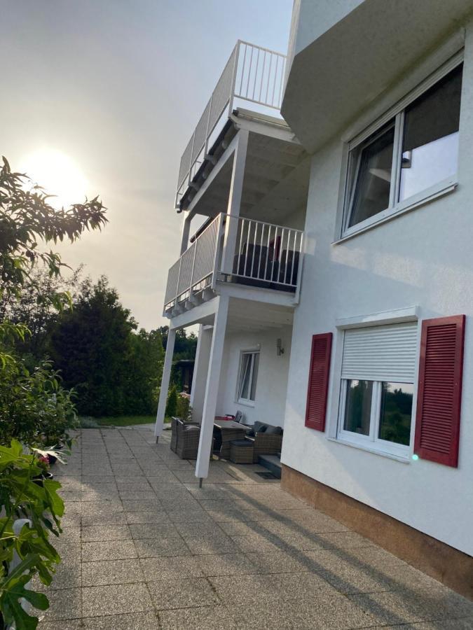 Apartment Apartments Let Me In Portschach am Woerthersee